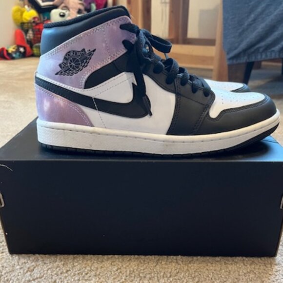 NIKE Air Jordan 1 Mid SE - Picture 3 of 5